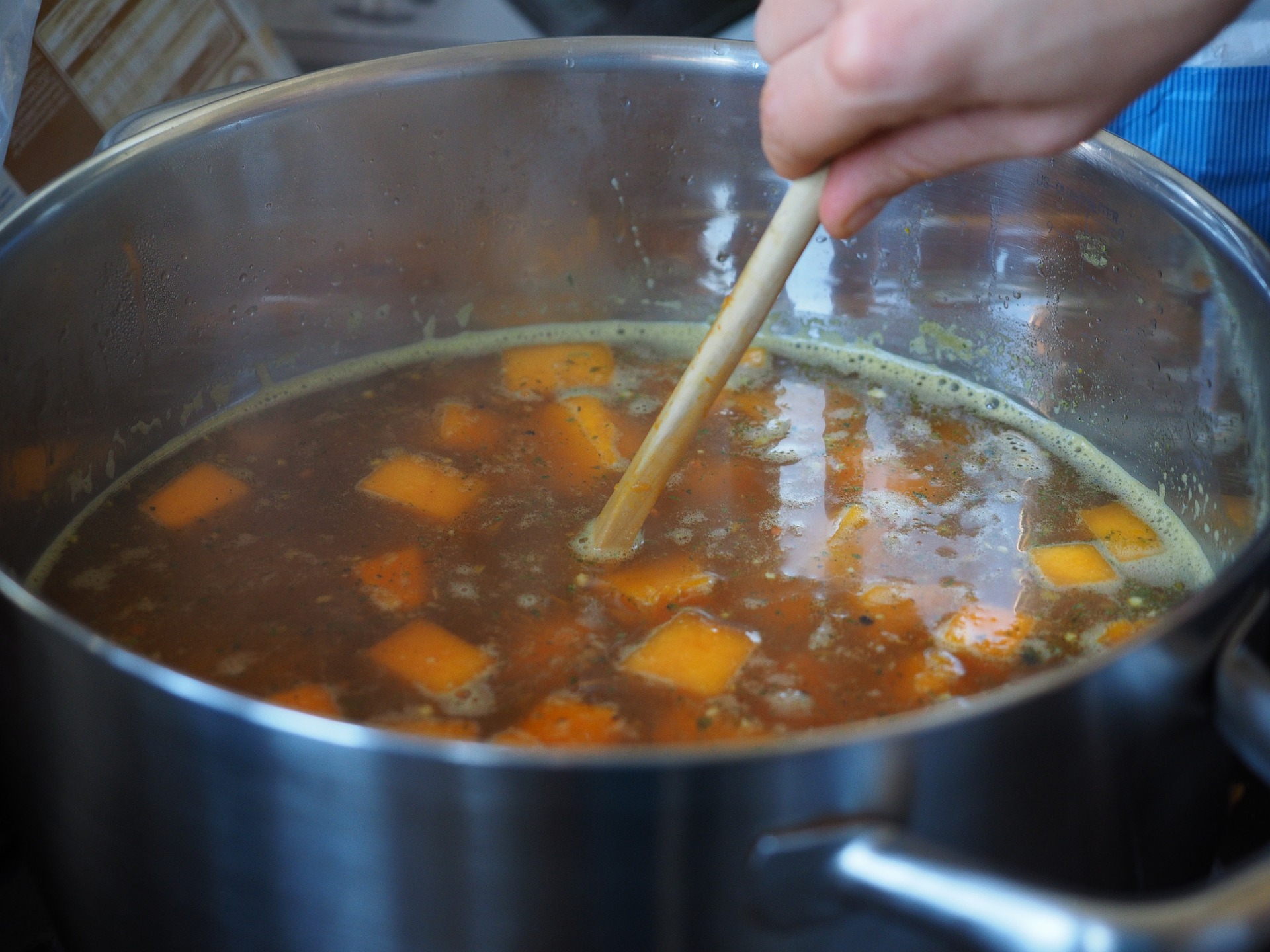 Recipe: Homemade Turkey Stock